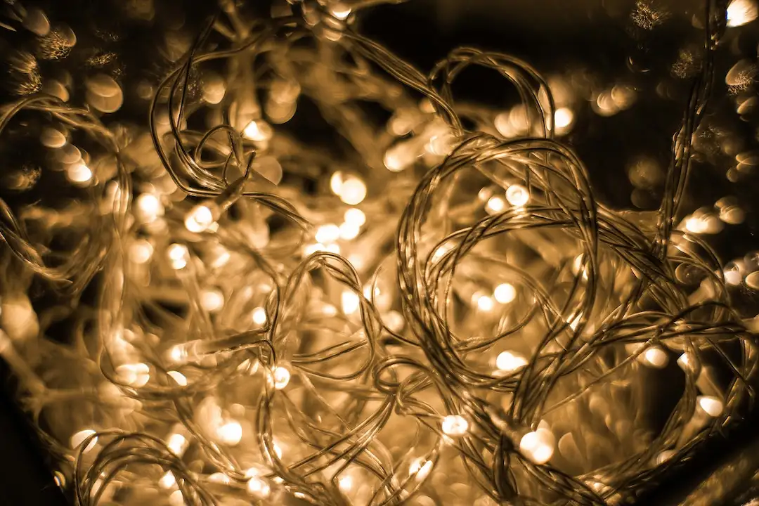 recycle-christmas-lights-north-carolina-waste-company Picture of tangled Christmas tree lights for the article about how to recycle Christmas lights.